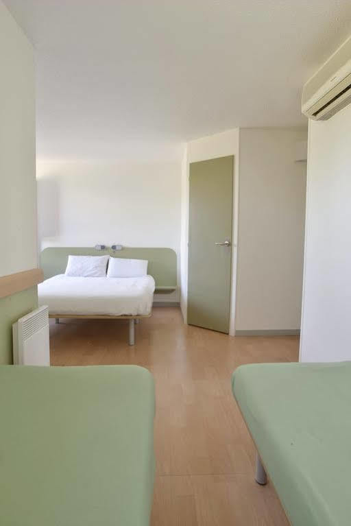 Hotel Ibis Budget Lyon Sud Saint-Fons A7 מראה חיצוני תמונה